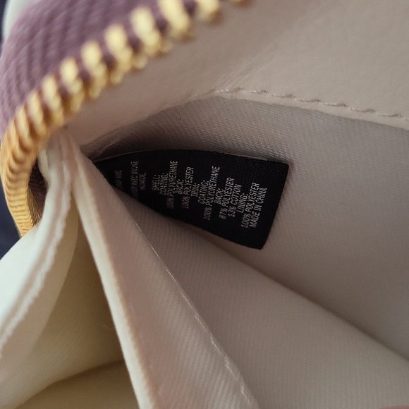 Floral Large Tri-zippered Wallet From Indigo! NWT! - Picture 7 of 11